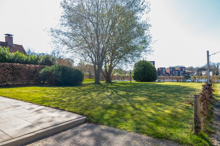 Foto 48 van Meester Molendijkweg 5