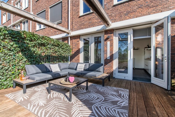 Photo 14 of MacBridestraat 20