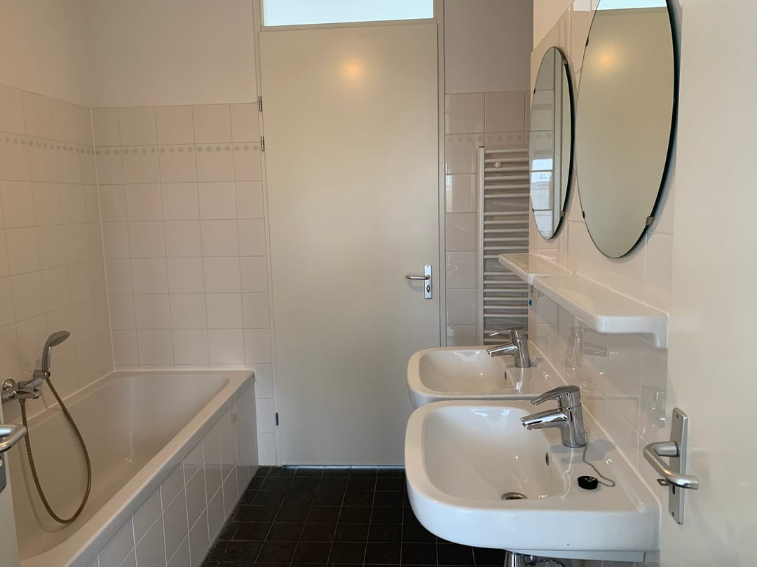 Foto 26 van Madurastraat 128