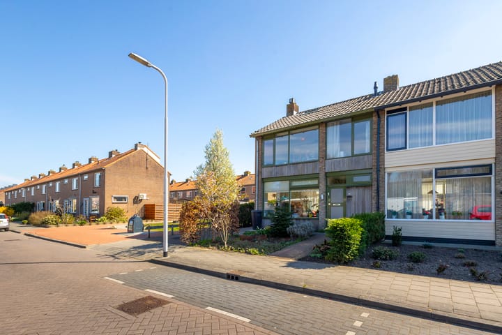 Foto 33 van Julianastraat 46