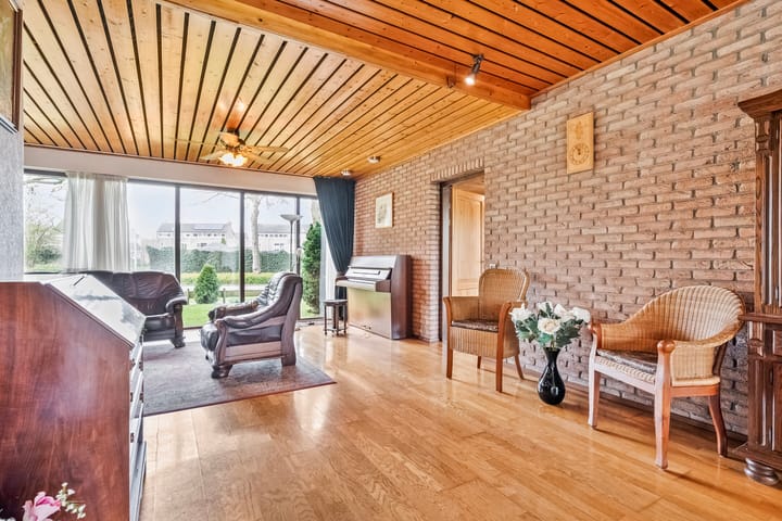 Foto 16 van de Hoven 17