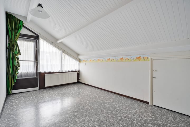 Foto 36 van de Hoven 17