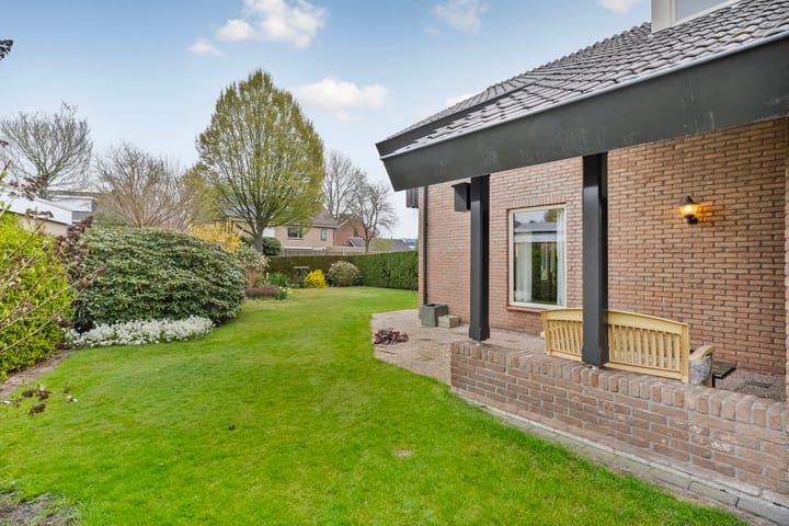 Foto 64 van de Hoven 17