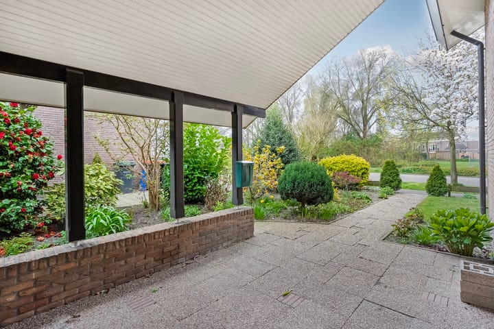 Foto 70 van de Hoven 17