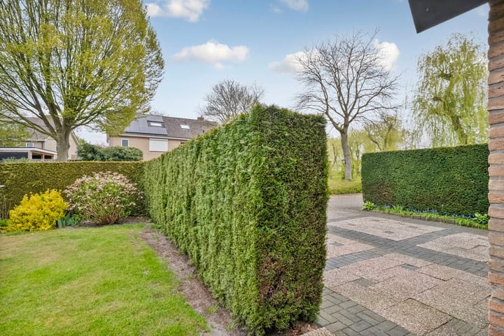 Foto 73 van de Hoven 17