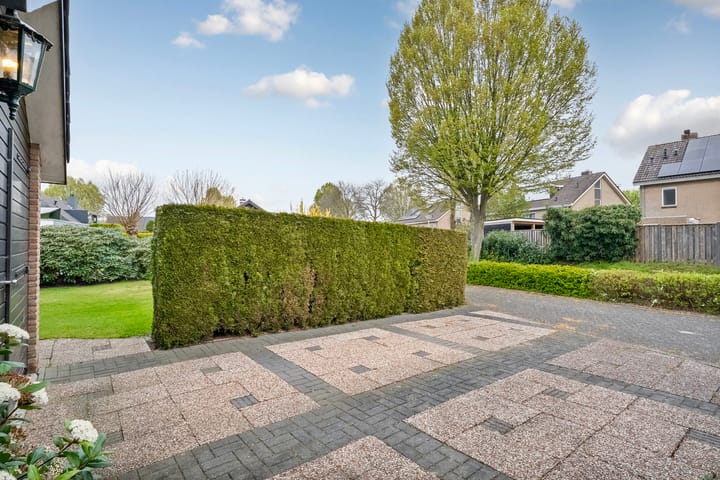 Foto 74 van de Hoven 17