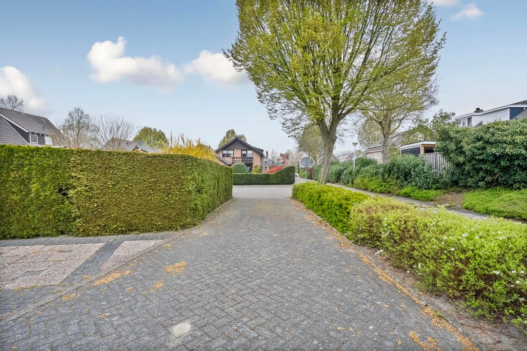 Foto 76 van de Hoven 17