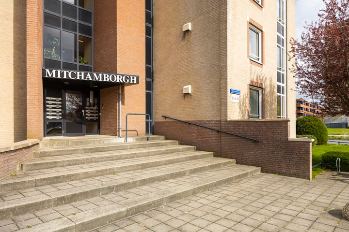 Foto 7 van Mitchamplein 27