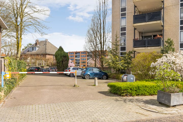 Foto 23 van Mitchamplein 27