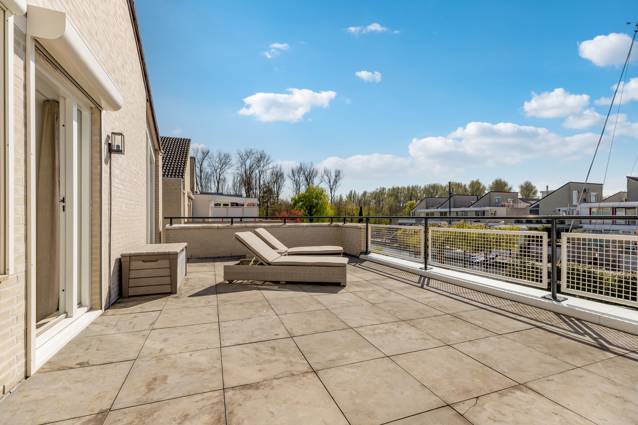 Foto 33 van Overstag 11