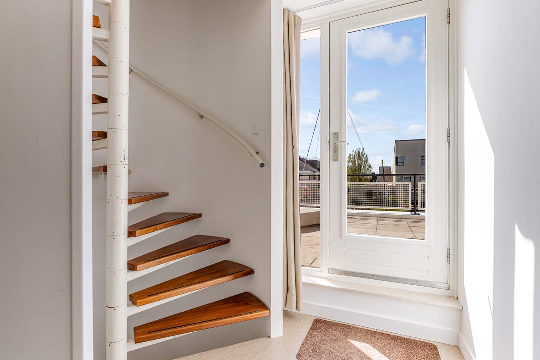 Foto 32 van Overstag 11