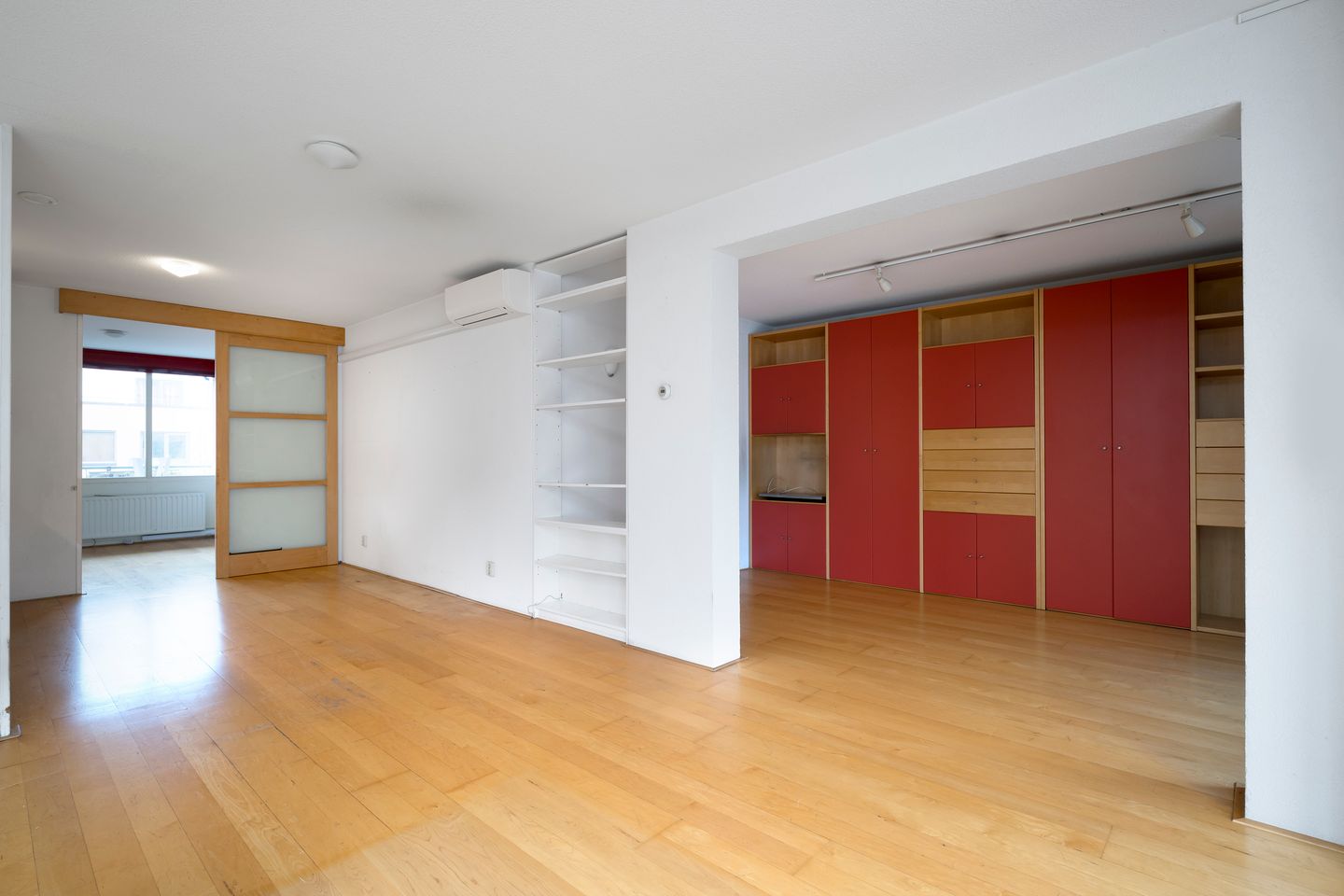 Photo 5 of Valkenburgerstraat 211