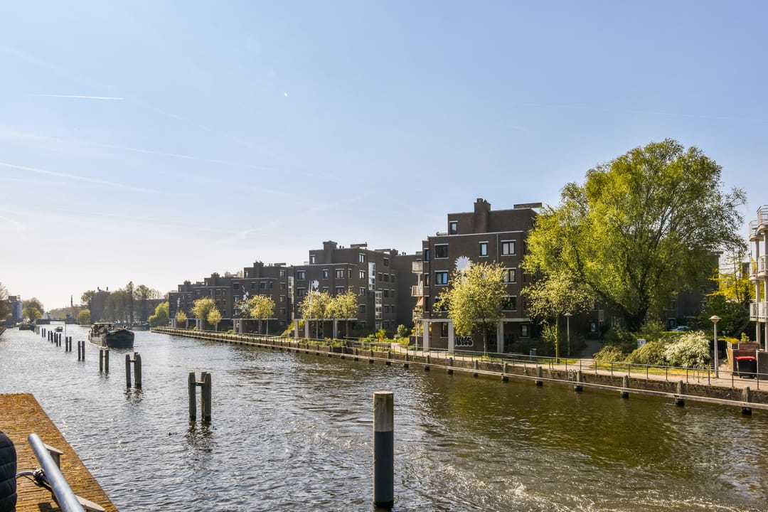 Photo 13 of Bloys van Treslongstraat 59-3