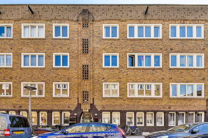 Foto 14 van Bloys van Treslongstraat 59-3