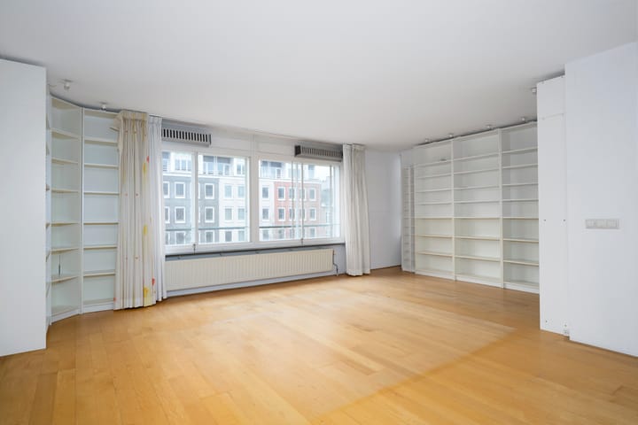 Foto 12 van Valkenburgerstraat 211