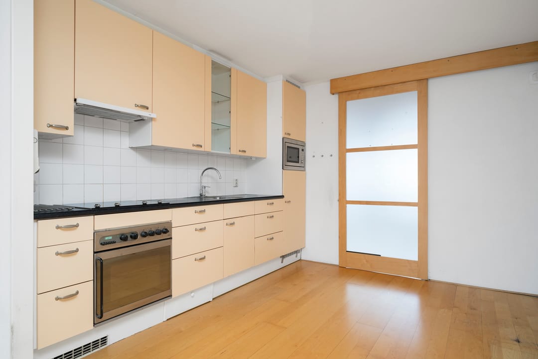 Photo 16 of Valkenburgerstraat 211