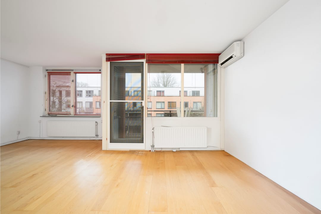 Photo 17 of Valkenburgerstraat 211