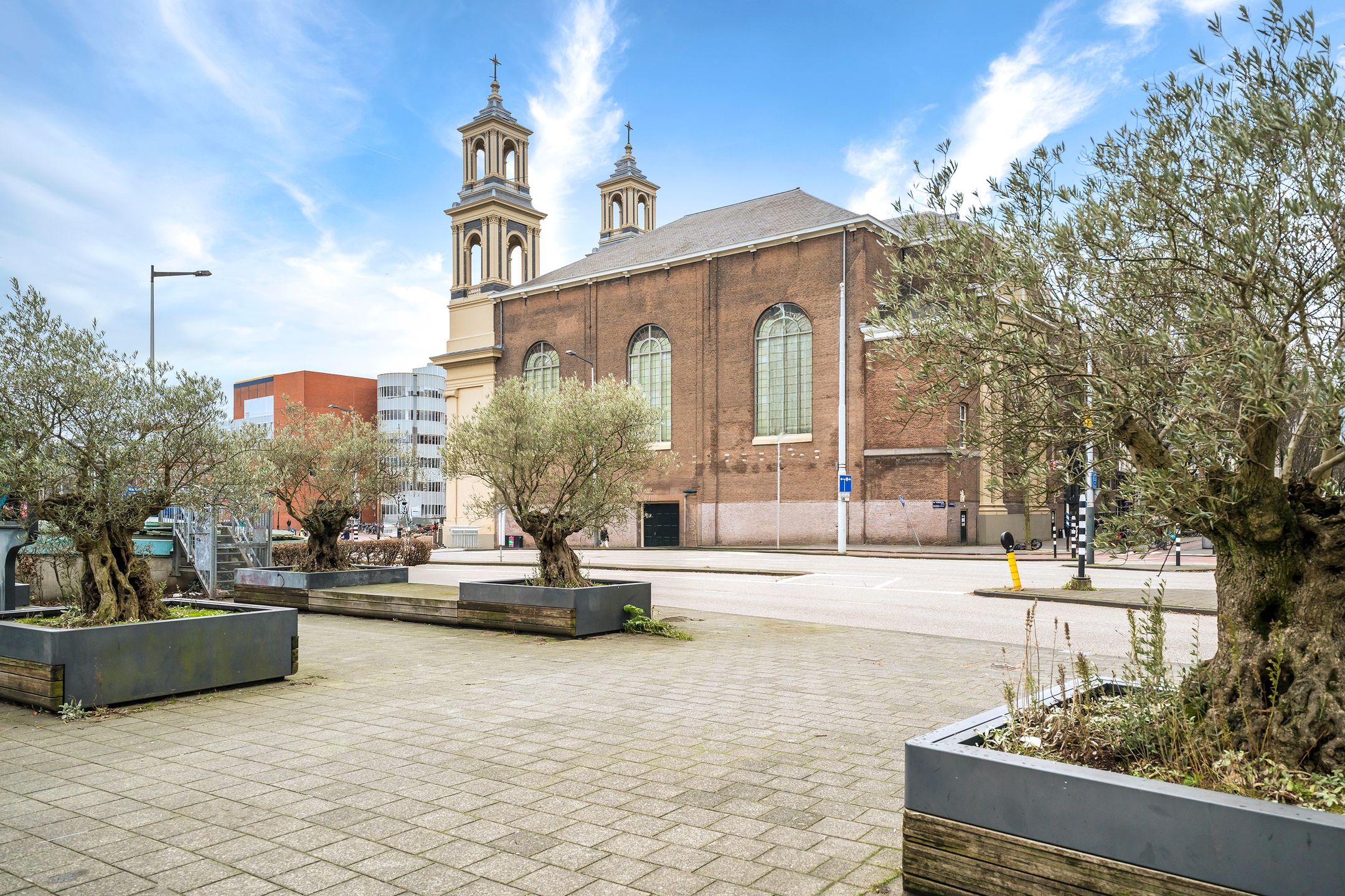 Photo 33 of Valkenburgerstraat 211