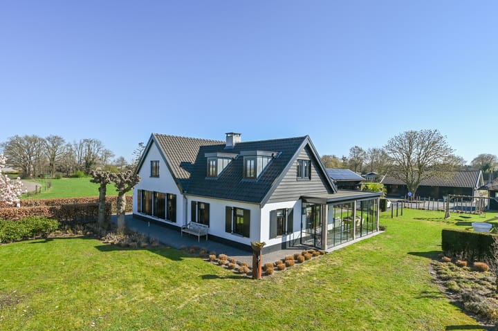 Foto 1 van Hoge Einderweg 1