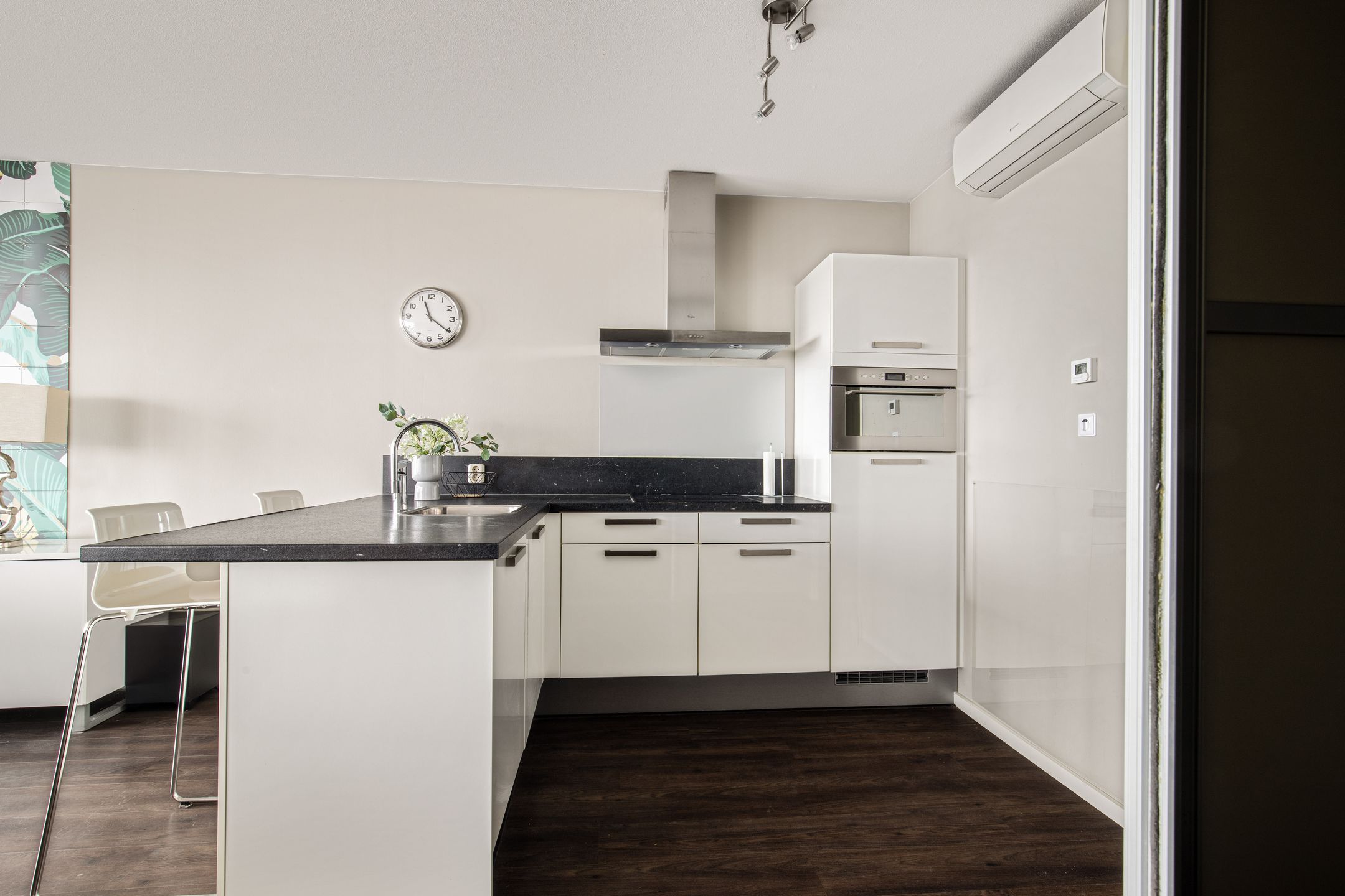 Foto 12 van Raadhuisplein 112