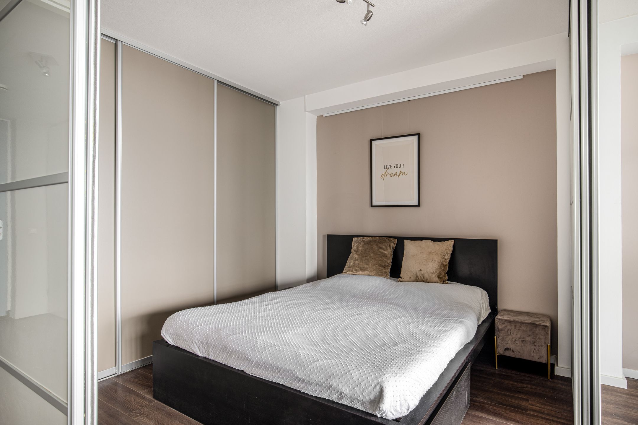 Foto 15 van Raadhuisplein 112