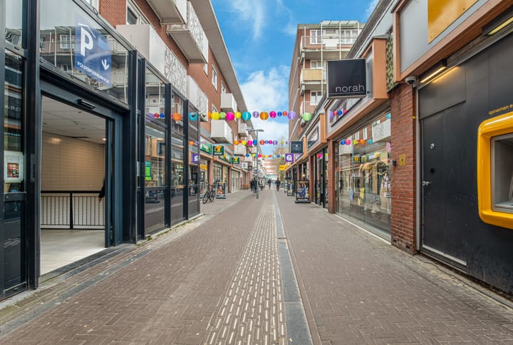 Photo 23 of Raadhuisplein 112