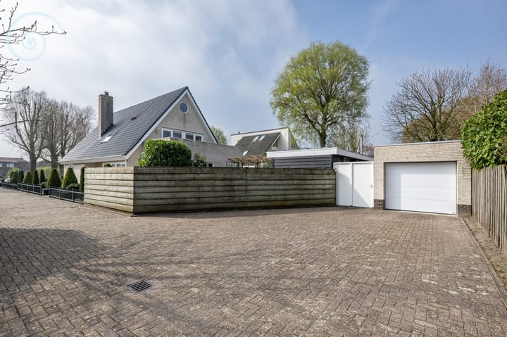 Foto 2 van Molenlaan 9