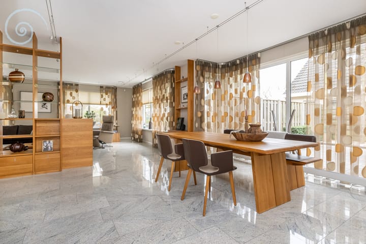 Foto 10 van Molenlaan 9