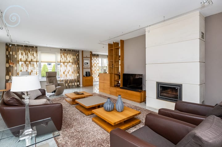 Foto 16 van Molenlaan 9