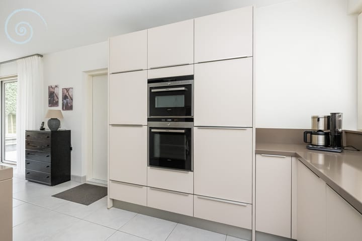 Foto 20 van Molenlaan 9