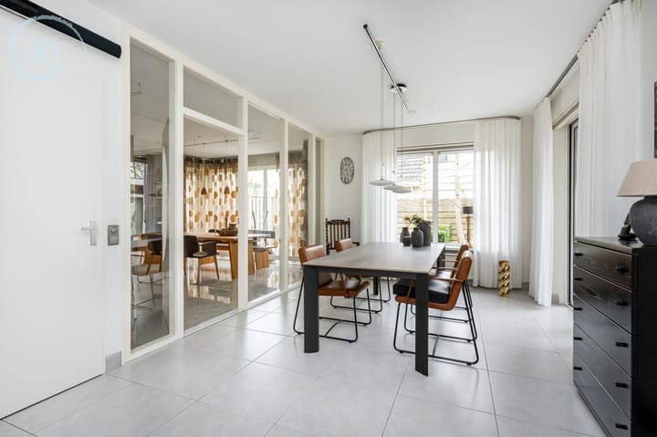 Foto 23 van Molenlaan 9