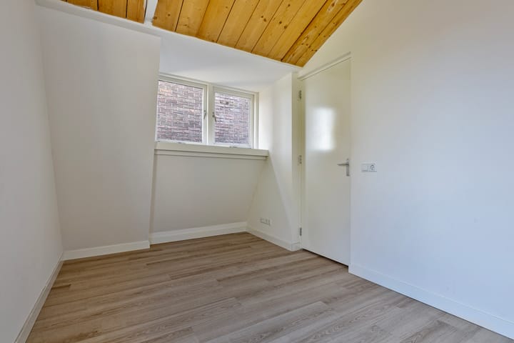 Foto 19 van Lijnbaanstraat 29