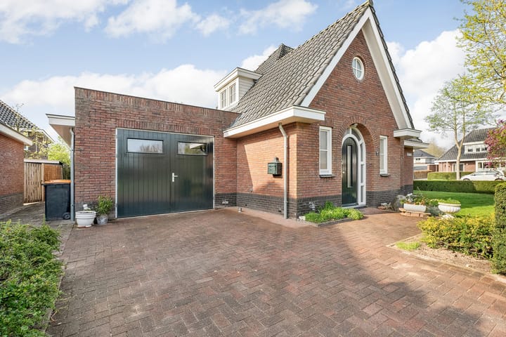 Foto 10 van Braamlaan 1