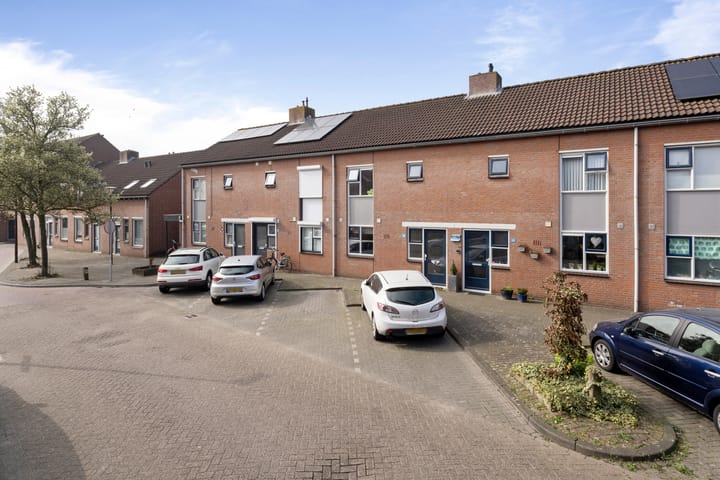 Photo 38 of Bourgognekruisstraat 18