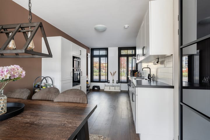 Foto 3 van Henriette Roland Holststraat 43