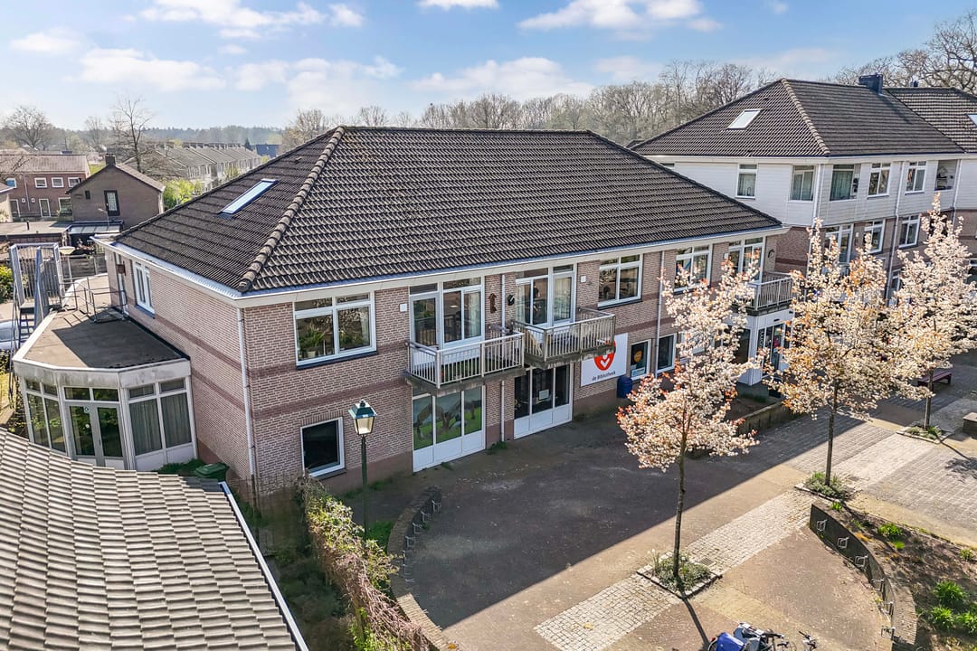 Photo 38 of Lesturgeonplein 12