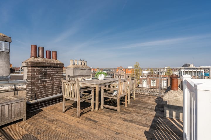 Foto 44 van Ruysdaelstraat 68-4