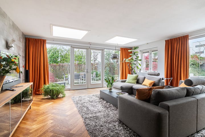 Foto 3 van Santorinihof 12