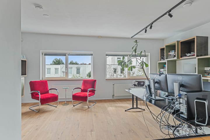 Foto 26 van Santorinihof 12