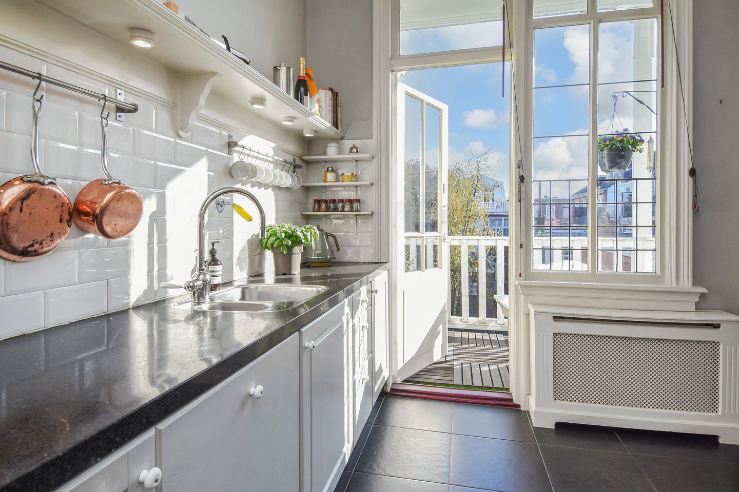 Foto 4 van Gerard Reijnststraat 68