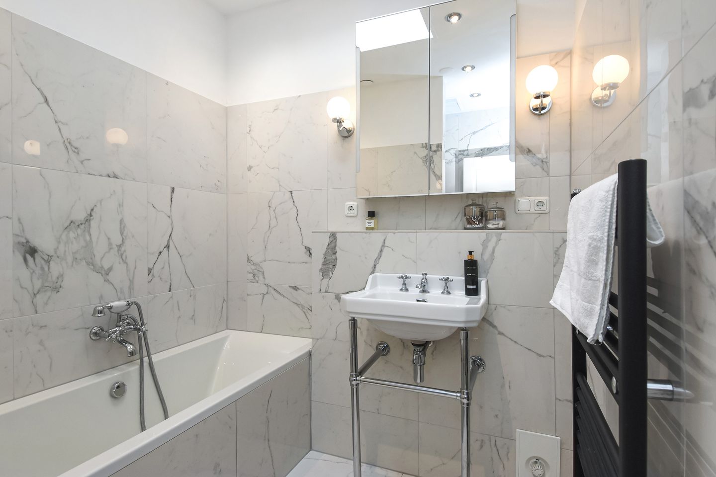 Foto 35 van Gerard Reijnststraat 68