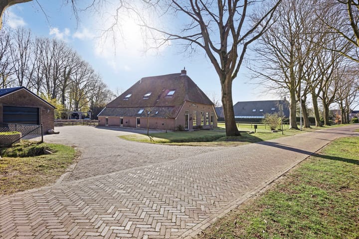 Foto 66 van Rolderstraat 4