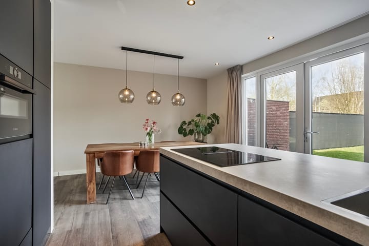 Foto 16 van Smitsstraat 32