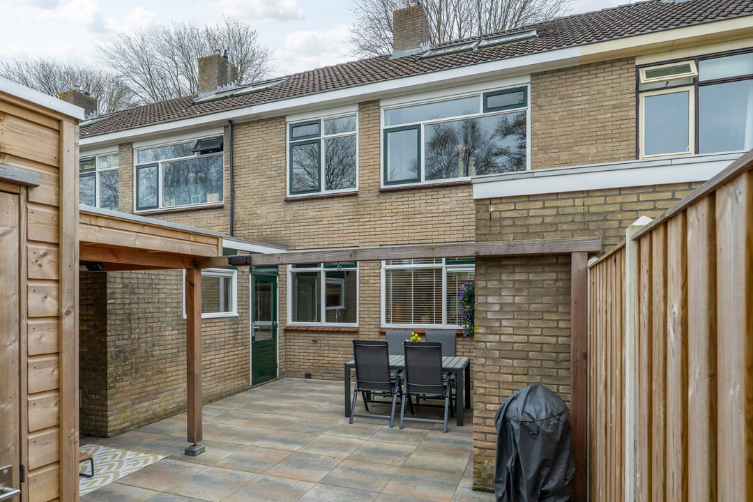 Photo 32 of Wester-omwei 20