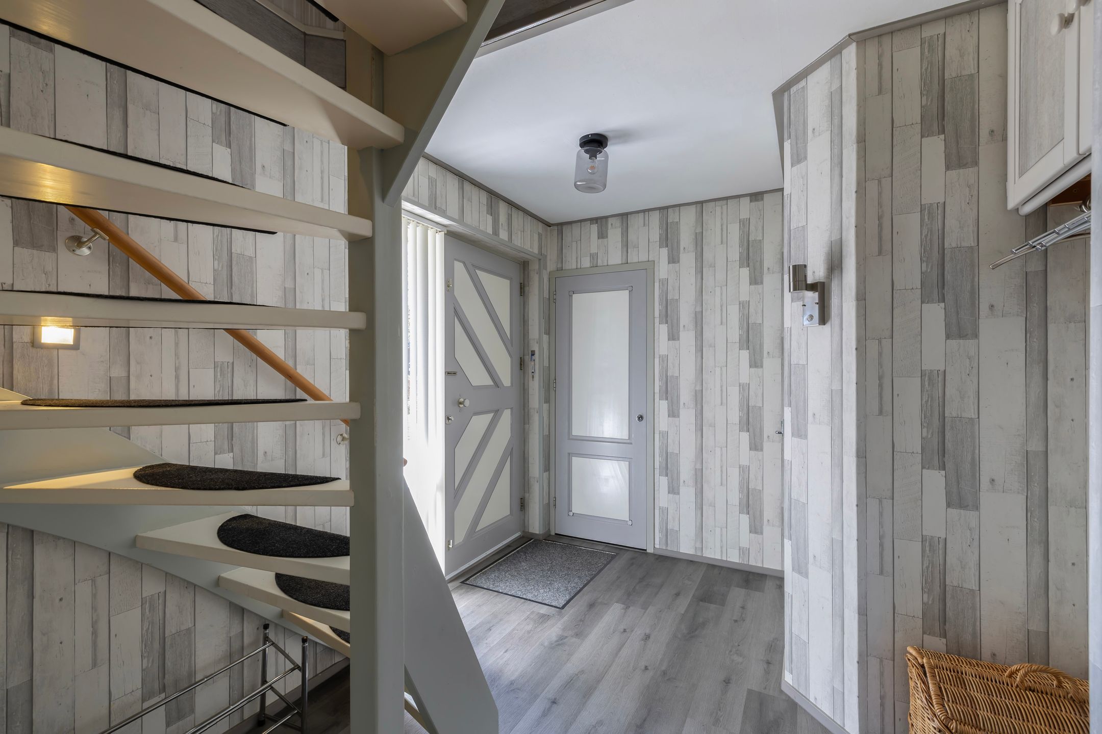 Photo 6 of Plantsoendwarsstraat 37