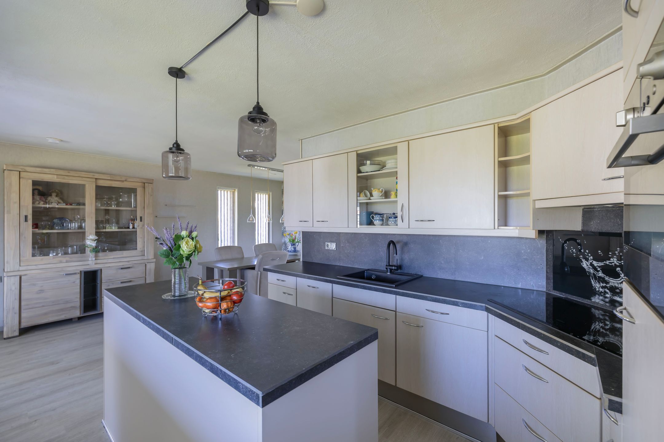 Photo 21 of Plantsoendwarsstraat 37