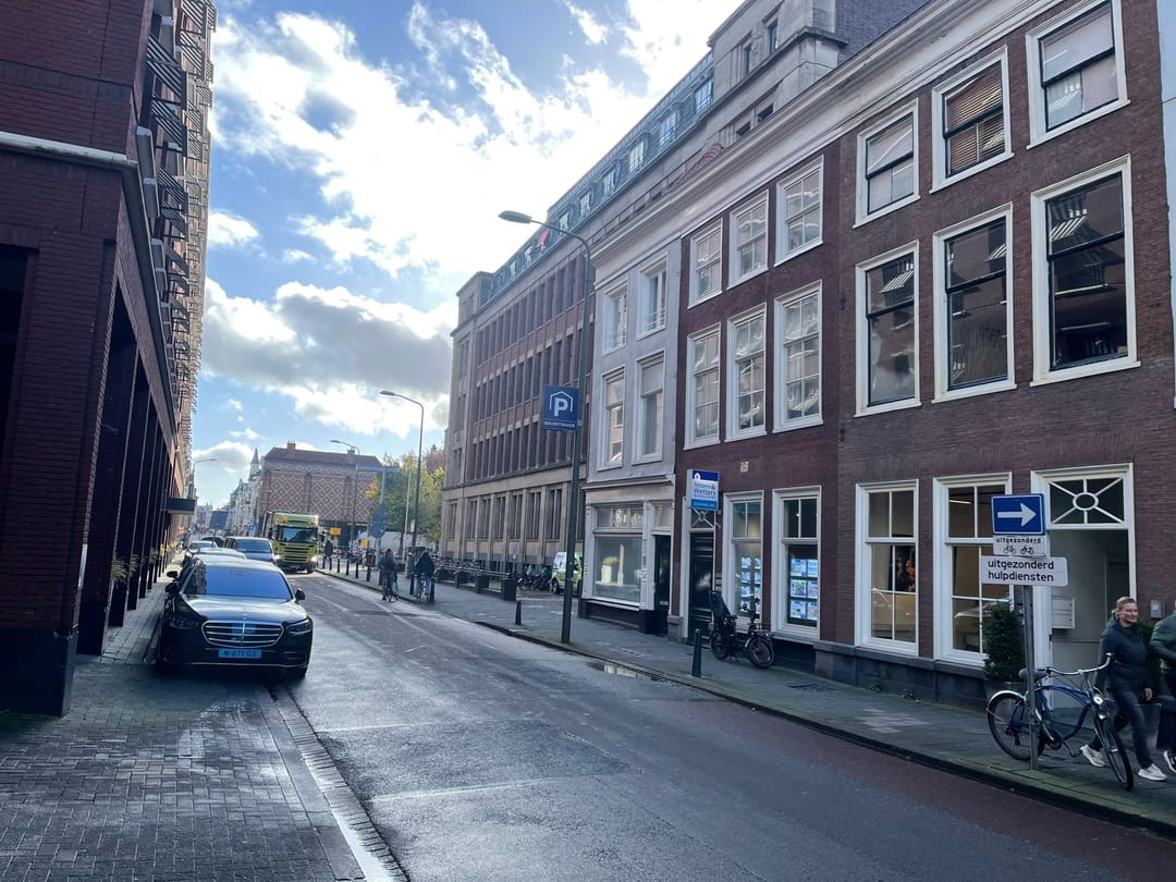 Photo 2 of Zeestraat 40-B