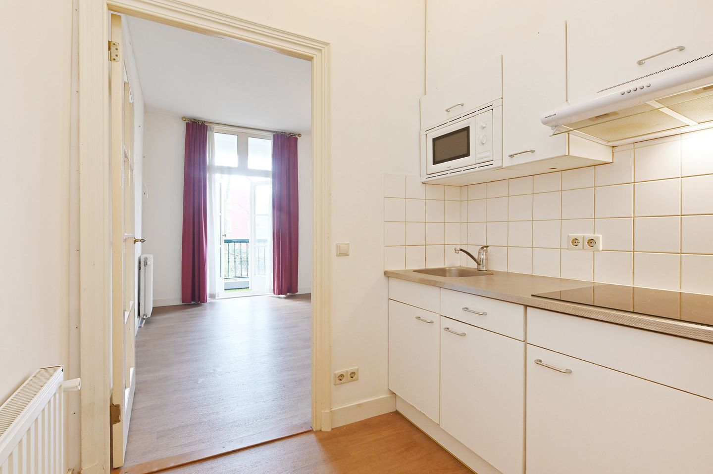 Photo 14 of Zeestraat 40-B