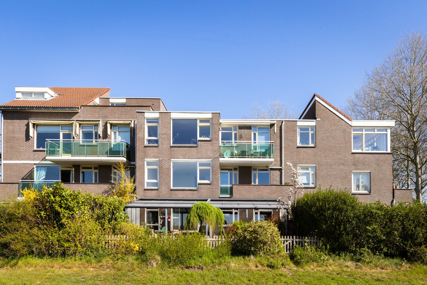 Foto 35 van Terpmeent 76