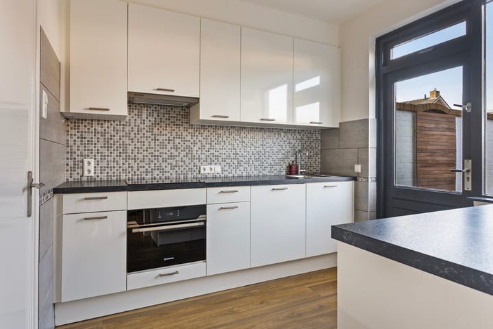 Foto 4 van Montgomerystraat 8